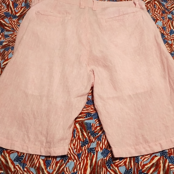 AMIANI Men's Pink Bermuda 100% Linen Shorts - Picture 2 of 9